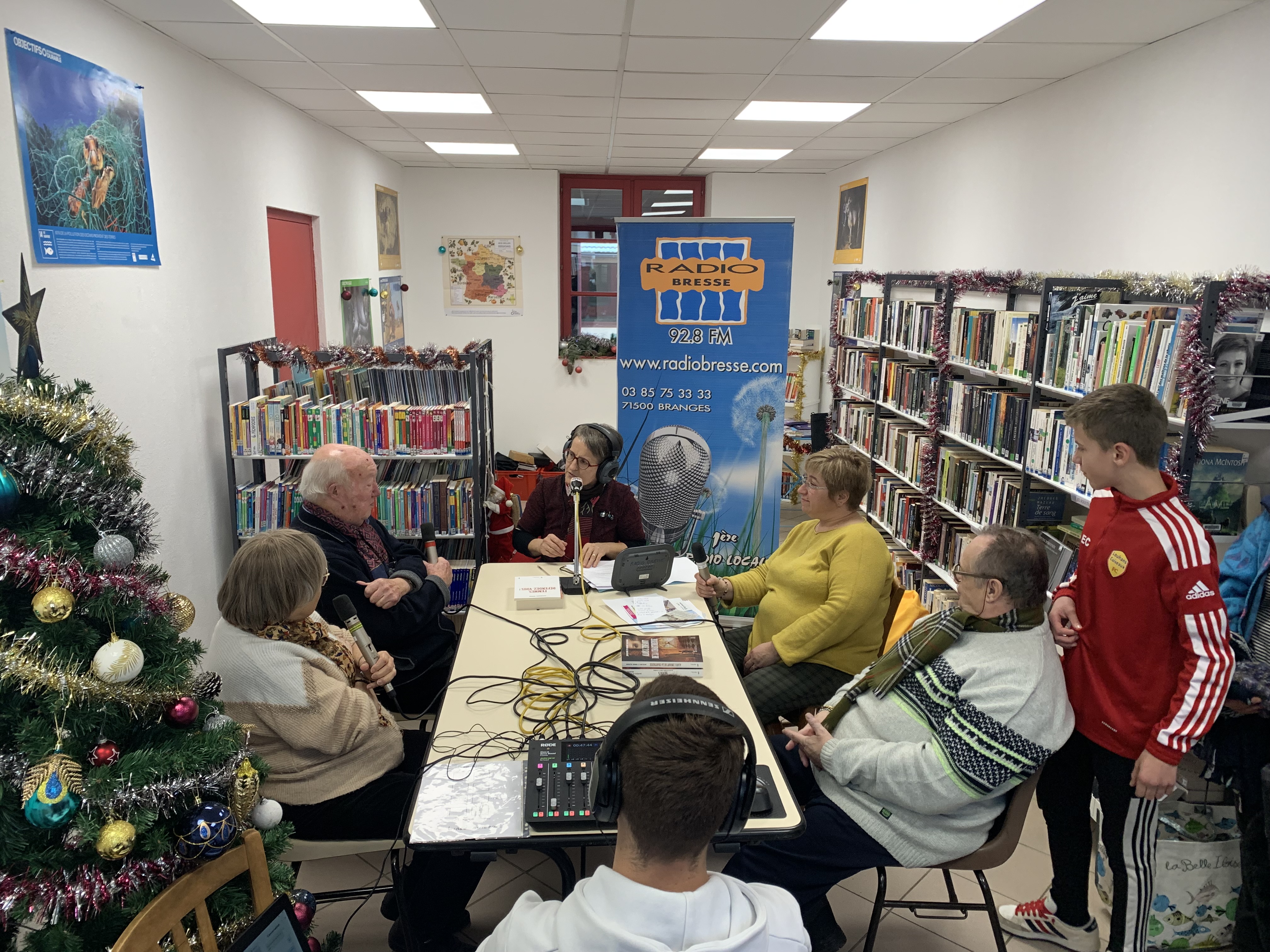 Emission en direct de la bibliothèque de la Chapelle-Naude