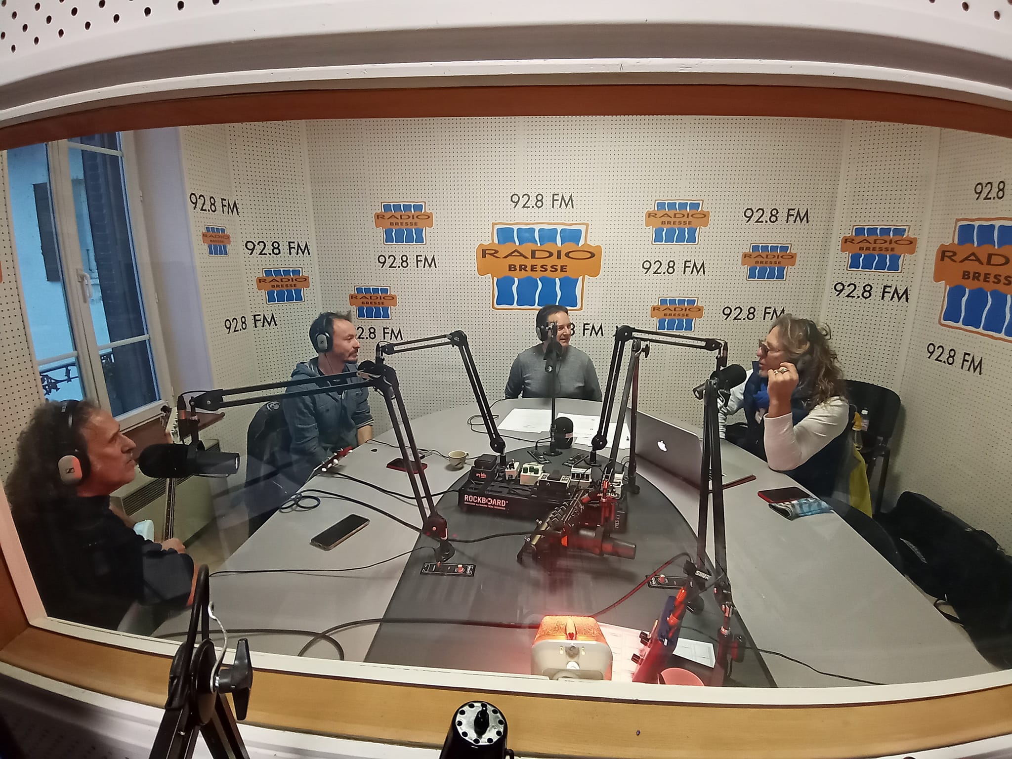 Le groupe "Frenchy" en direct dans Radio Ziko Thérapie